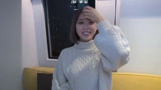 公爹被年轻女孩舔了鸡巴