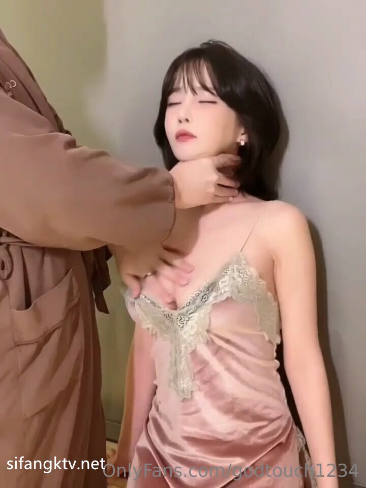 淫乱黑魔女用小穴装满我的精液
